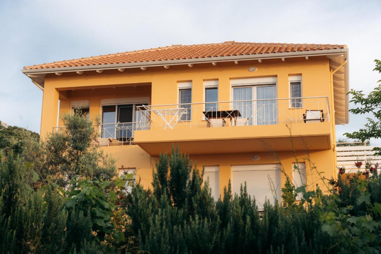 Villa Erato Tsoukaladhes Luaran gambar
